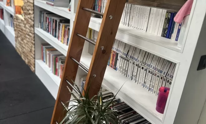 Création d’une bibliothèque sur mesure à Castelginest, Toulouse, MP Services